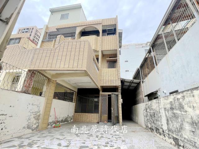 運河畔大地坪採光車墅