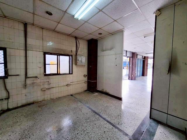 台南仁德店面-11