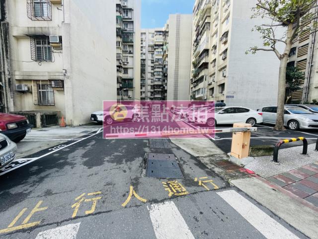 台北萬華法拍大樓-9