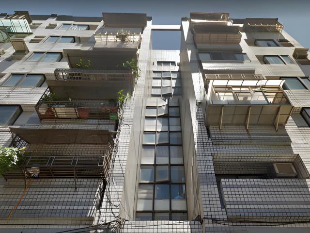 基隆信義區法拍華廈-1