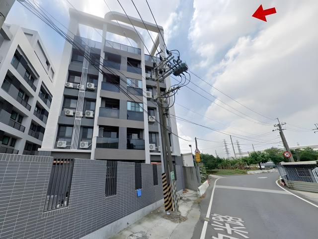 高雄岡山大樓法拍-1