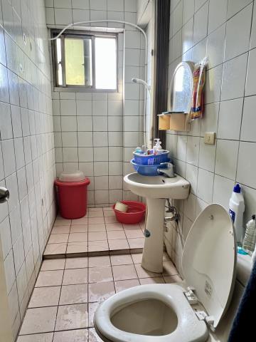 草屯透天店面住家