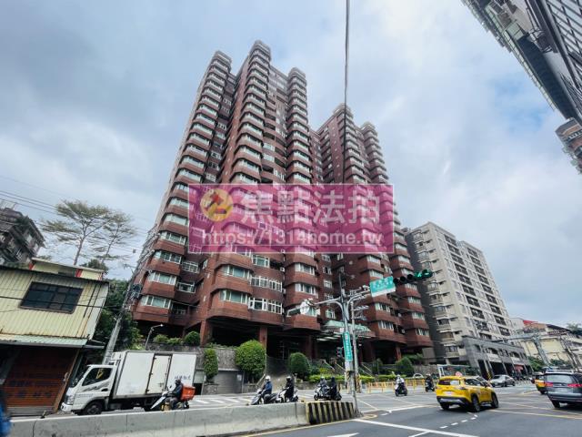 五股法拍大樓-3