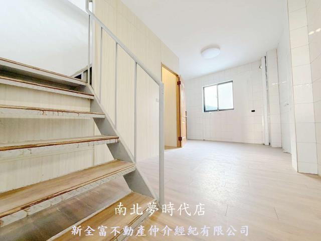 台南中西區透天-11