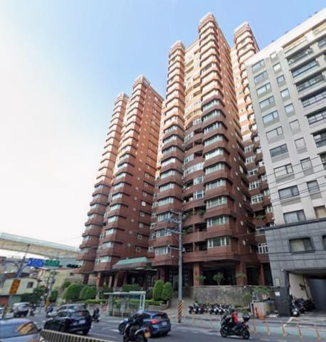 新北五股拍賣大樓-2