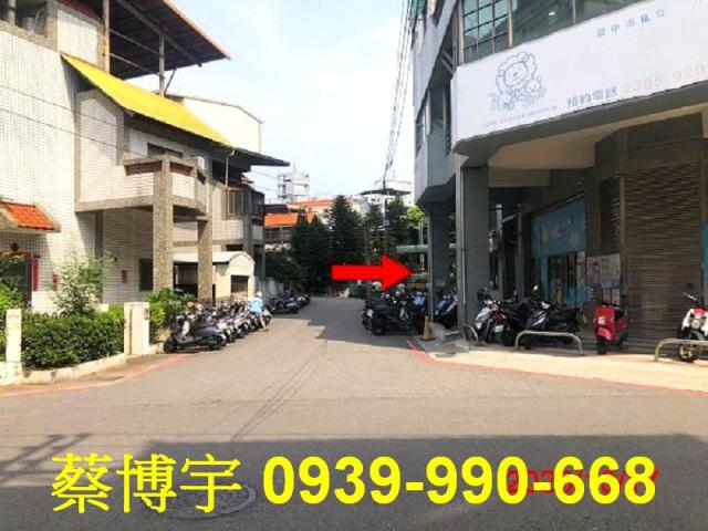 太平區立功路名人山水