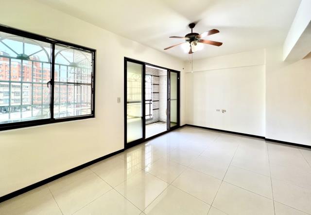 高雄小港透天-11