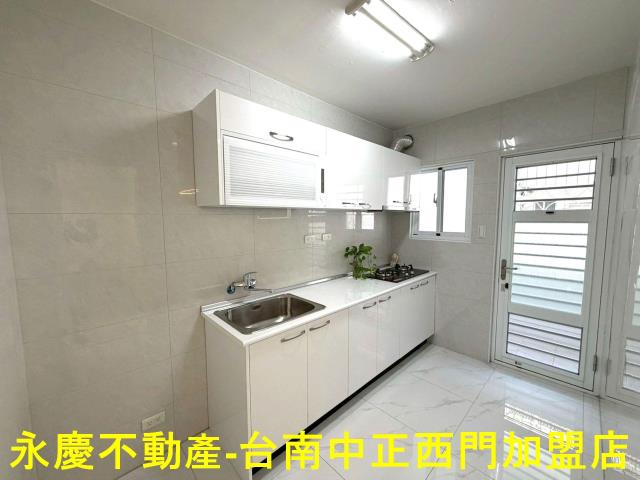 台南南區公寓-8