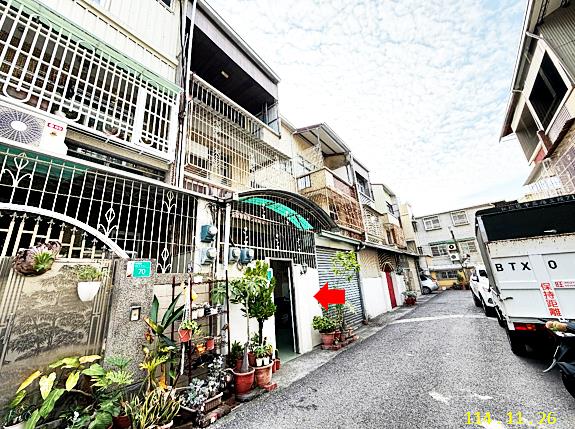 台南東區拍賣透天-1