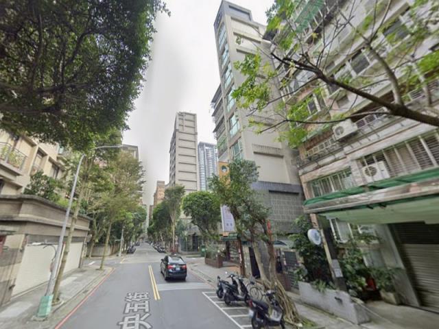 新北新店華廈法拍-3