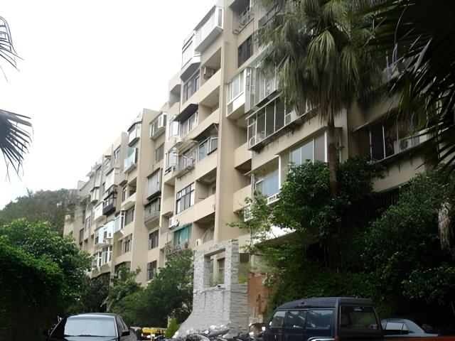 溫泉路法拍屋溫泉套房法拍屋三戶打通