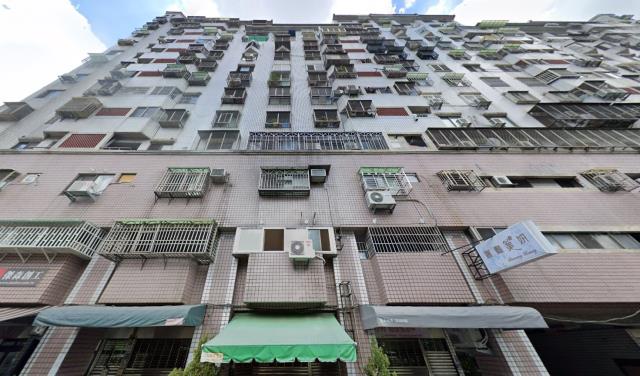 台中法拍屋北屯路福星大地優室法拍林小陽