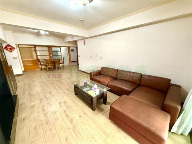 高雄苓雅大樓-2