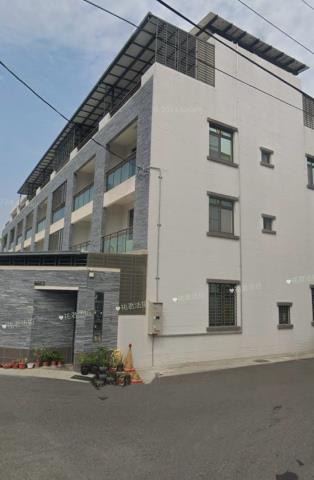 路竹區自由街東方新天地3層樓邊間透天