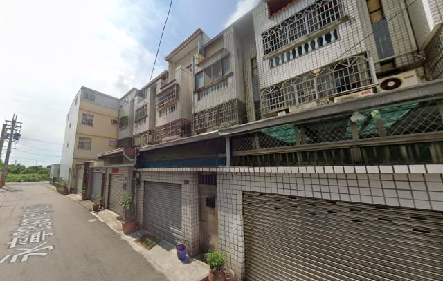 台中法拍屋永寧路透天優室法拍林小陽