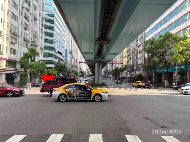 台北松山拍賣大樓-2