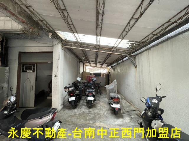 台南東區公寓-12