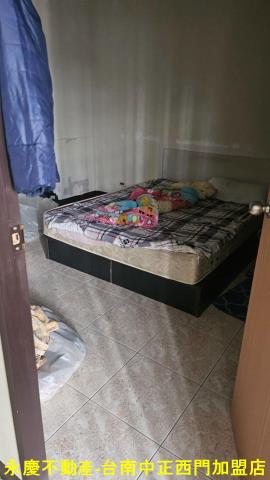 正東區近夢時代全聯旁低總價小資健身公寓