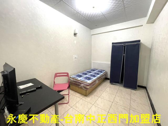 台南東區公寓-1