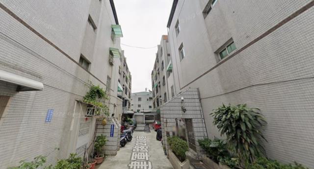 高雄苓雅法拍公寓-2