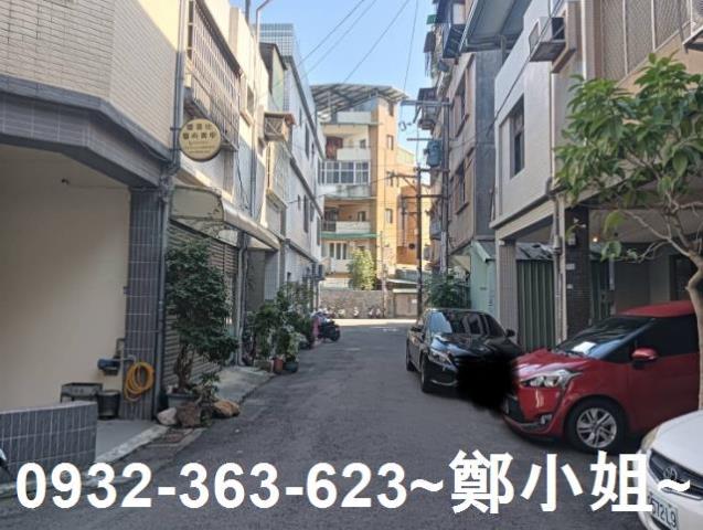 桃園市區力行市場大地坪透天出售