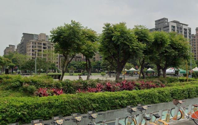 蘆洲店面法拍-4