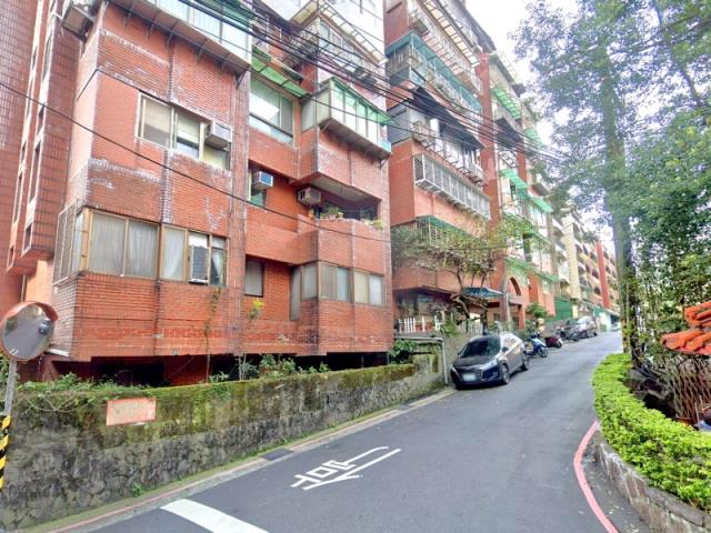 台北拍賣大樓-1