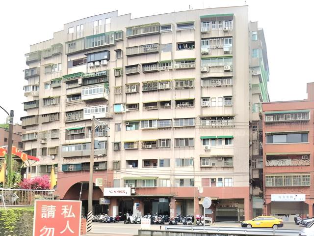 信義區法拍大樓-1