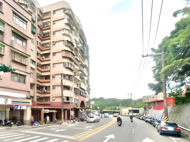 信義區法拍大樓-2