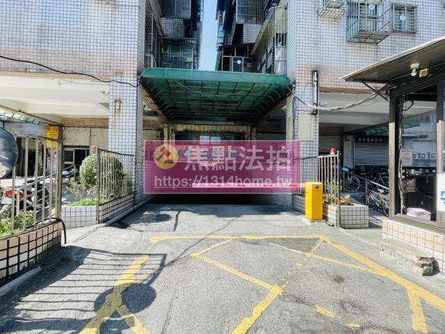 新北大樓法拍-11