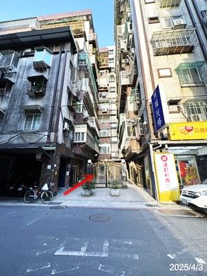 台北士林法拍大樓-1