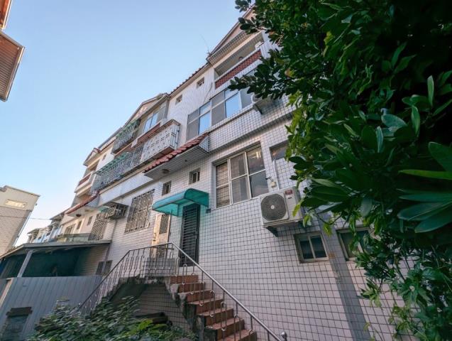 苗栗法拍透天-0