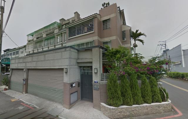 台中法拍屋仁愛路透天優室法拍林小陽