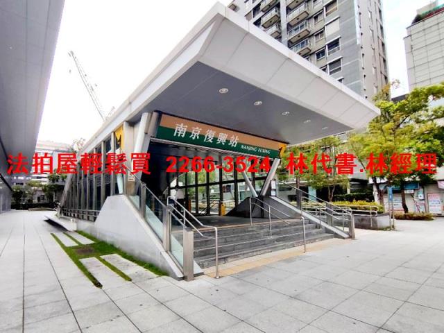 台北松山法拍整層停車場-11