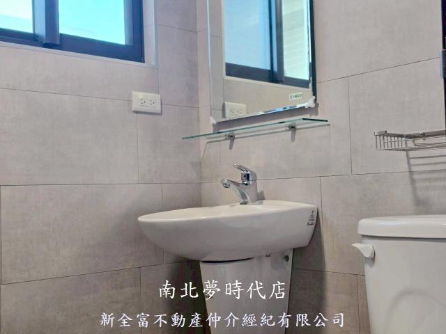 台南新市大樓-13