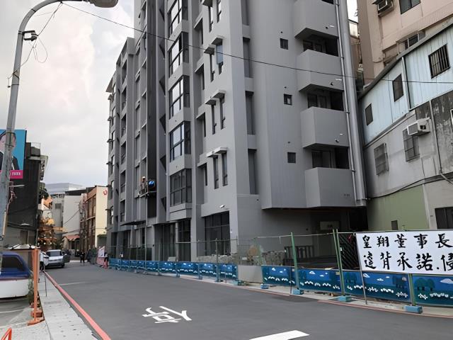 板橋拍賣大樓-2