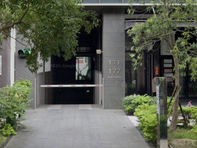 新北新莊法拍大樓-3