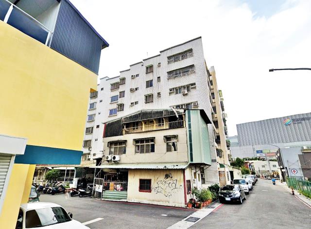 台南東區法拍華廈-3