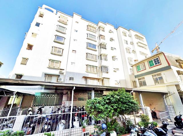 台南東區法拍華廈-4