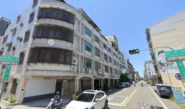 台南安平法拍透天-4