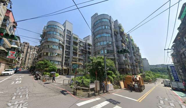 安樂區法拍屋樂利三街台北生活家優室法拍林小陽