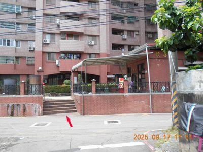 大寮法拍大樓-2