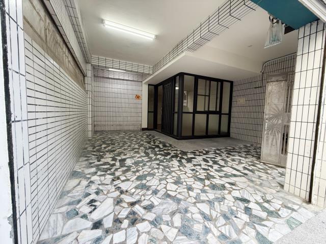 安南近商60有整理傳統車墅住商姚語宸