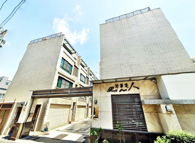 台南東區透天法拍-1