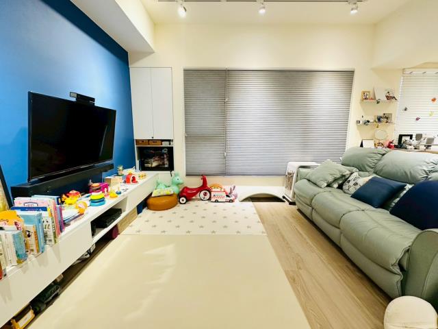 金雅鴻柏織光4房雙車