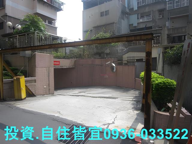 新北五股大樓法拍-3