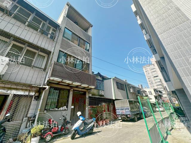 大雅法拍透天-1