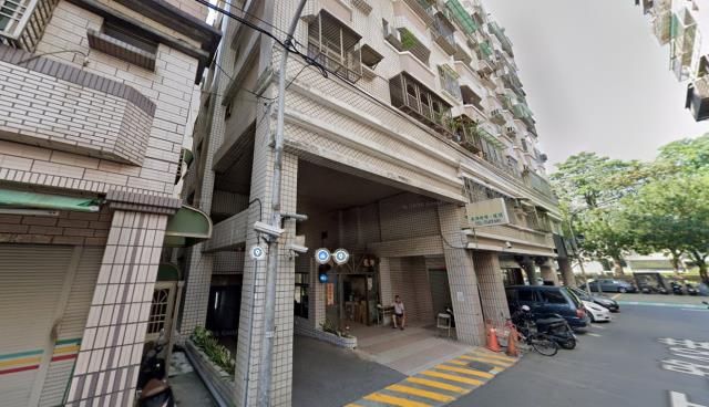 高雄鳳山大樓法拍-3