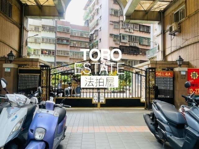 蘆洲拍賣大樓-1