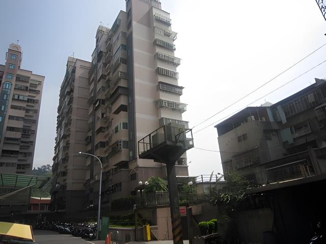 新北大樓法拍-2